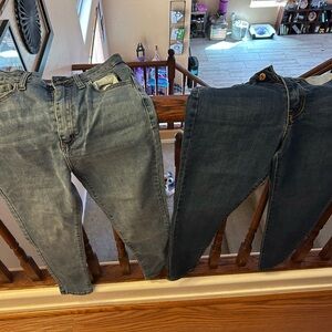 Forever 21 Women's Light and Dark Blue Skinny Jeans